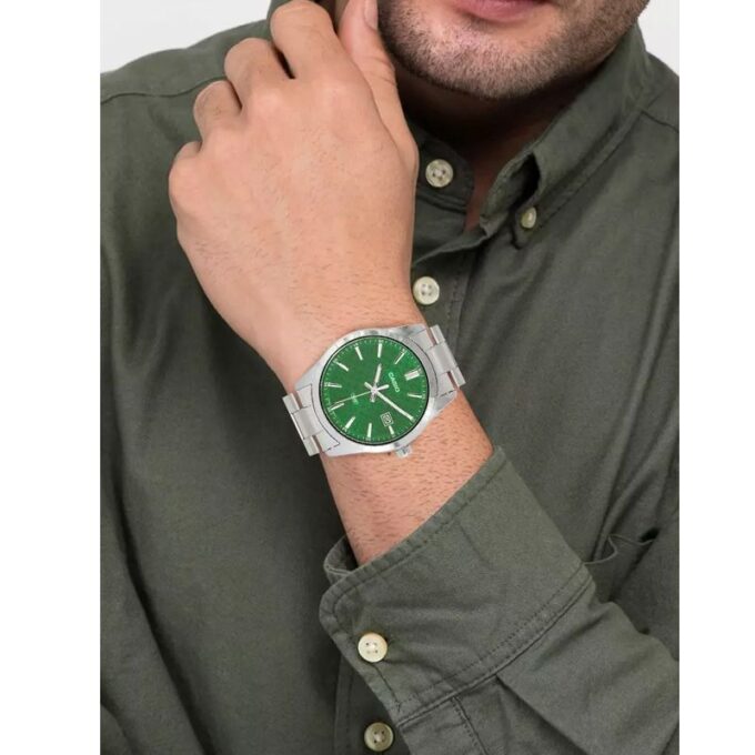 Casio MTP-VD03D-3A1UDF - Montre Élégante pour Homme avec Bracelet en Acier Inoxydable