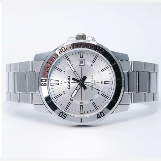 Montre Classique Homme - Casio MTP-VD01D-7CVUDF - Cadran Argenté, Bracelet Acier, Étanche, Quartz - Acier Inoxydable - Référence MTP-VD01D-7CVUDF