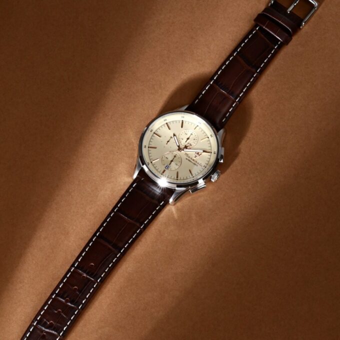 Montre Homme Maserati Sorpasso – R8871624010 – Bracelet en Cuir – Boucle Ardillon – Poids 85 g – Emballage d'Origine