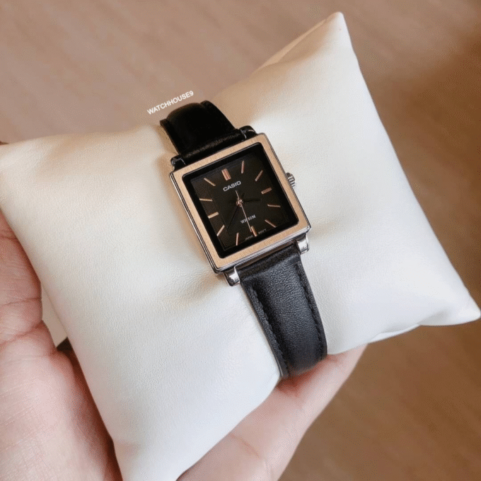 Montre Élégante Casio LTP-E176L-1AVDF - Femme - Analogique, Résistance à lEau 30m, Affichage Date, Précision ±20s/mois - Acier Inoxydable/Bracelet Cuir - Noir - LTP-E176L-1AVDF