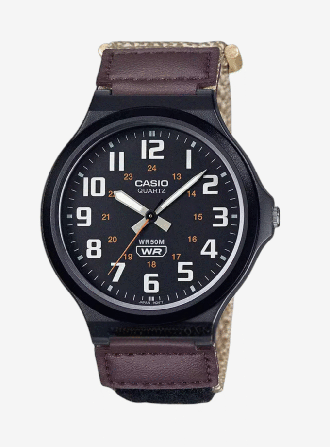 Montre Casio MW-240B-5BVDF - Style Outdoor avec Cadran Orange et Bracelet Bi-ton