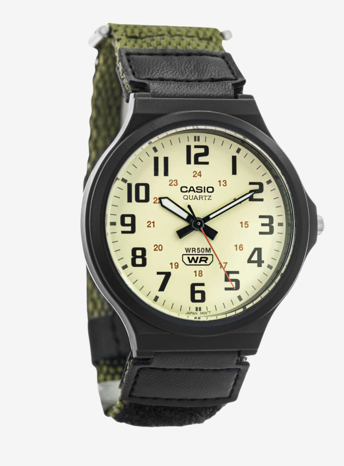 Casio MW-240B-3BVDF - Montre Élégante pour Activités Extérieures avec 50m d'Étanchéité