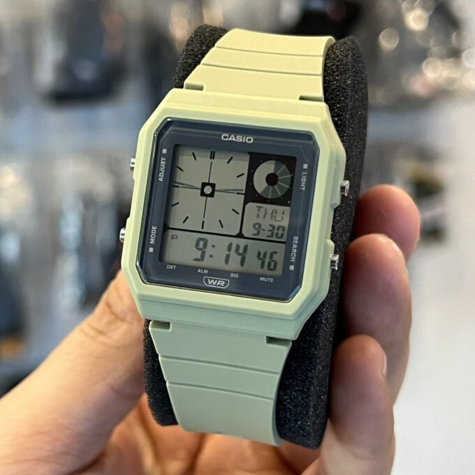 Casio LF-20W-3ADF - Montre Écologique avec Bandes en Résine Bio et Fonctionnalités Pratiques - Éclairage LED et Alarme