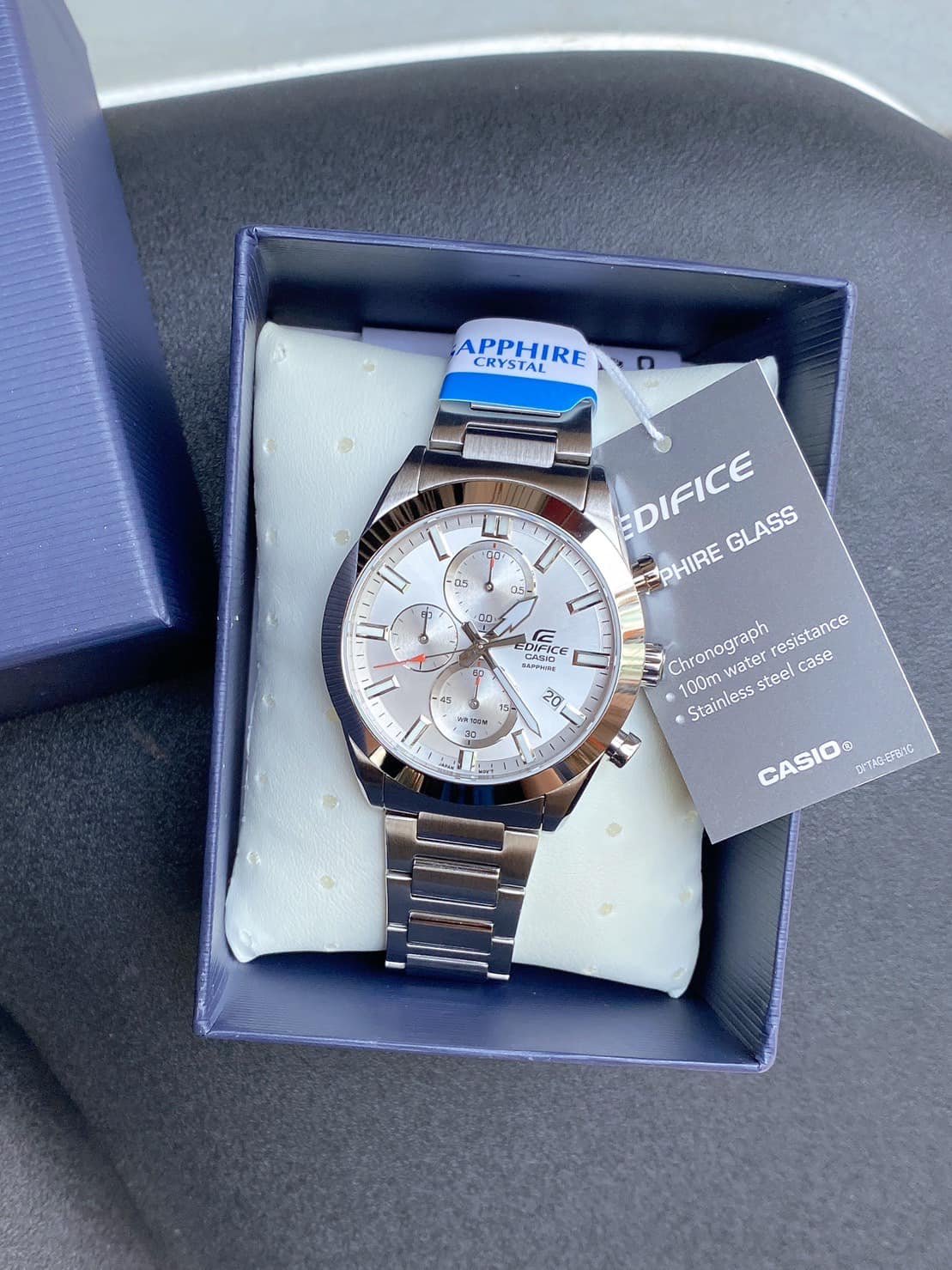 montre-casio-edifice-efb-710d-7avudf-elegance-sportive-avec-chronographe-et-resistance-a-leau-de-100-metres-verre-saphir-efb-710d-7avudf