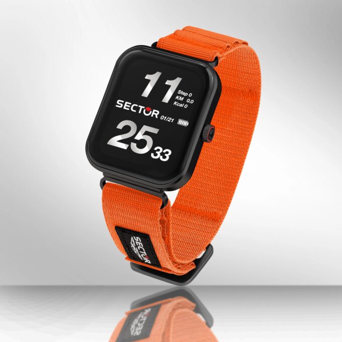 Montre Sector S-03 Pro Light - Design Robuste avec Bracelet Milanais et Étanchéité de 3 Bars