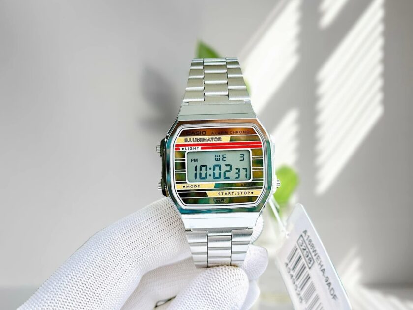 montre classique homme casio a168weha 9adf digital, acier inoxydable, bracelet argenté, affichage led, Étanche, référence a168weha 9adf