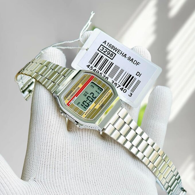 Montre Classique Homme Casio A168WEHA-9ADF - Digital, Acier Inoxydable, Bracelet Argenté, Affichage LED, Étanche, Référence A168WEHA-9ADF