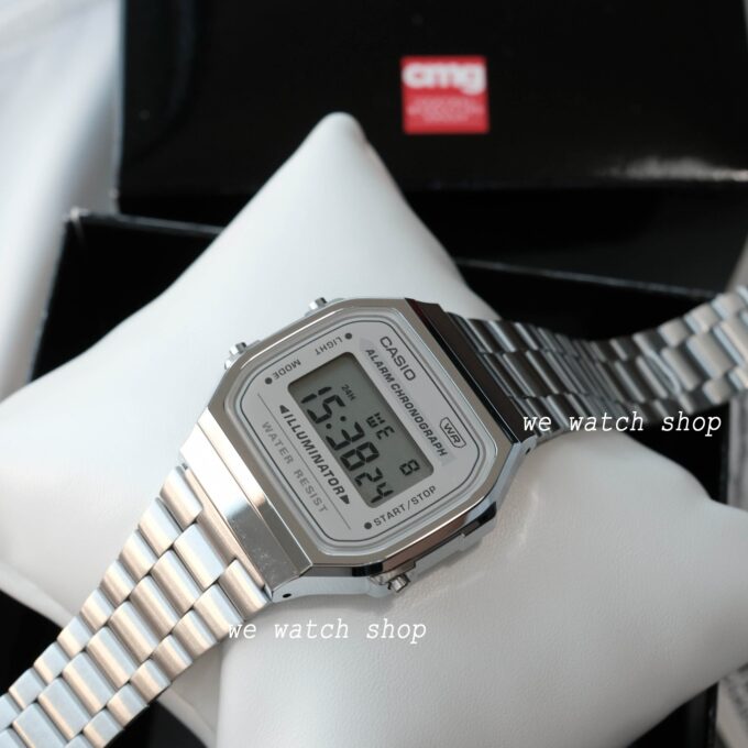 Montre Classique Homme Casio A168WA-8AYDF - Bracelet Acier Inoxydable, Affichage Digital, Étanche, Style Vintage - Argent - Référence A168WA-8AYDF