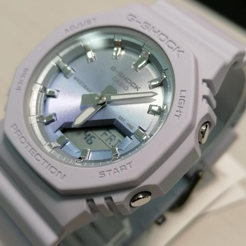 montre classique casio g shock homme résistante aux chocs, Étanche, multifonction résine bleu et argent réf. gma p2100sg 2adr