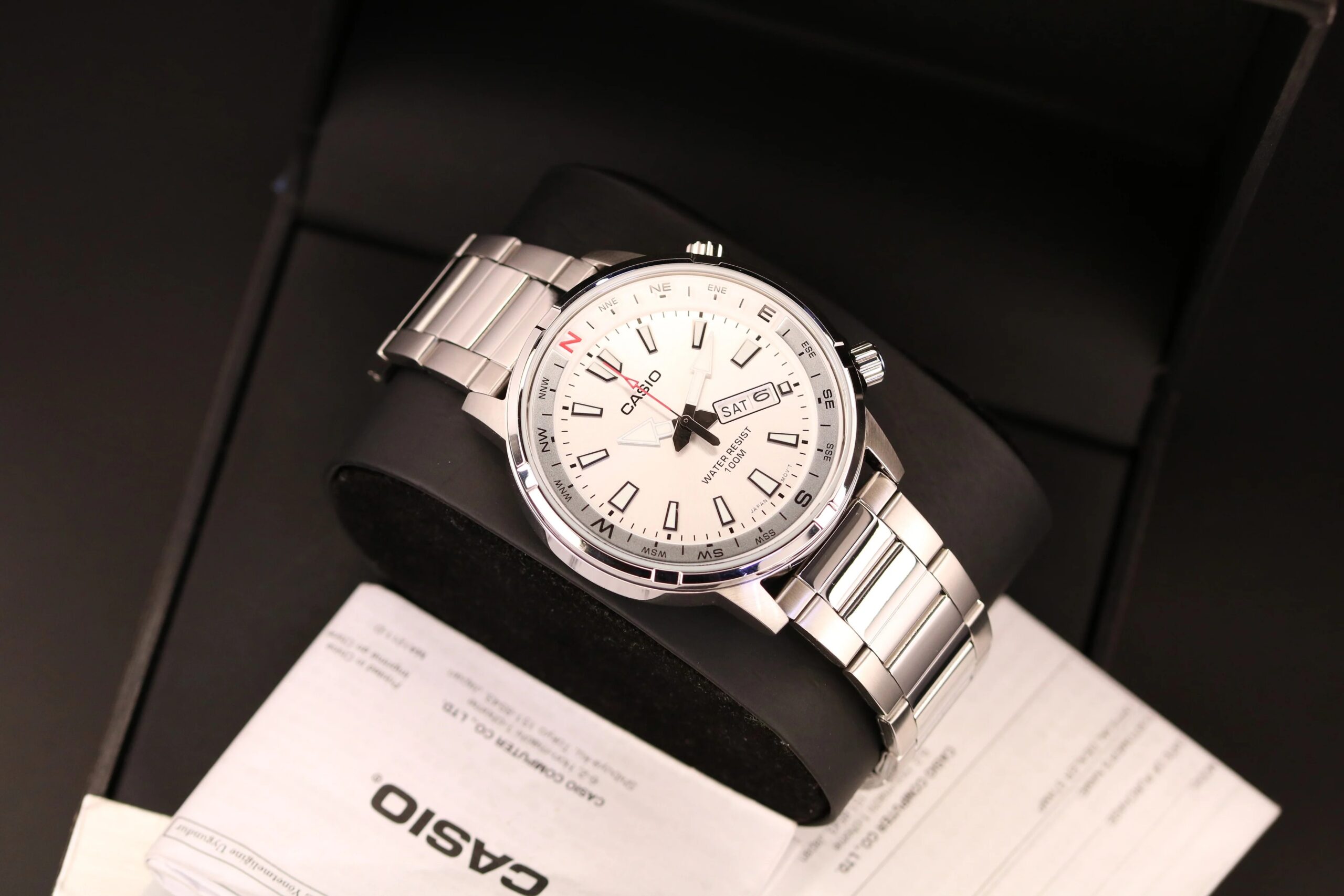 montre classique homme casio quartz, acier inoxydable, Étanche 100m, affichage jour/date, aiguilles lumineuses argenté mtd 130d 7avdf