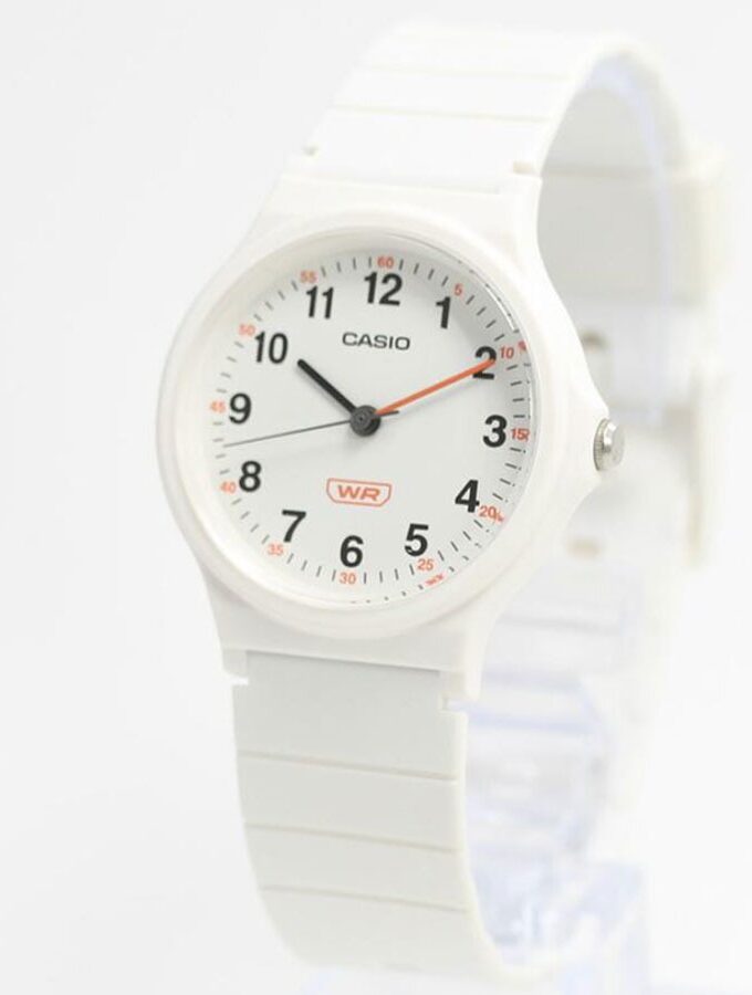 montre classique casio unisexe design Élégant, résistante, bracelet confortable noir référence lq 24b 7bdf