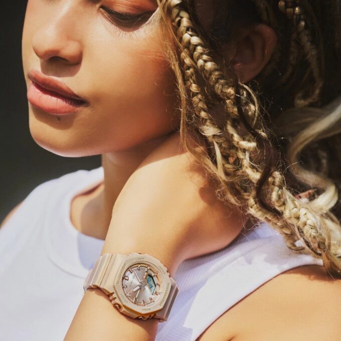 montre classique casio g shock gma p2100st 9adr unisexe résistante, Élégante, polyvalente, durable acier inoxydable dorée