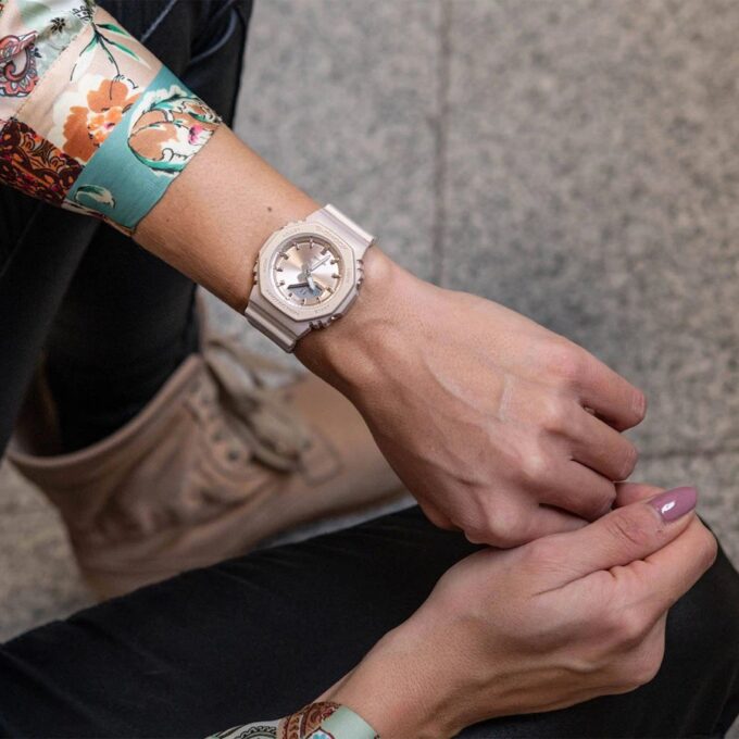 Montre Classique - CASIO G-SHOCK - GMA-P2100ST-9ADR - Unisexe - Résistante, Élégante, Polyvalente, Durable - Acier Inoxydable - Dorée