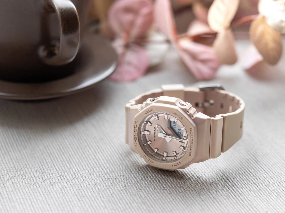 montre classique casio g shock gma p2100st 9adr unisexe résistante, Élégante, polyvalente, durable acier inoxydable dorée