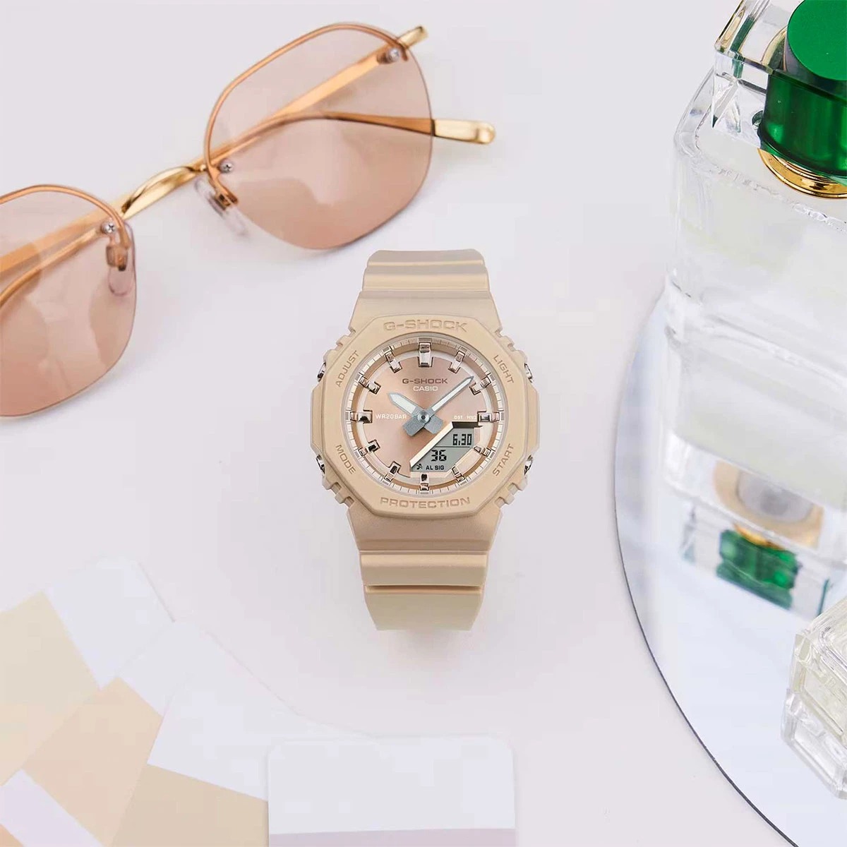 montre classique casio g shock gma p2100st 9adr unisexe résistante, Élégante, polyvalente, durable acier inoxydable dorée