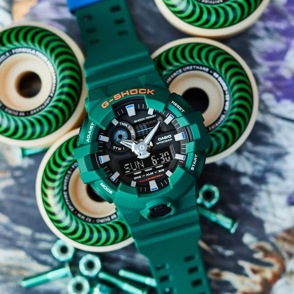montre sport homme casio g shock analogique et digitale résistante aux chocs, Étanche 200m, chronomètre, rétroéclairage résine vert ga 700sc 3adr
