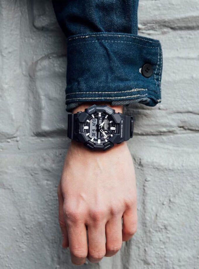 montre analogique digitale g shock homme résistante aux chocs, Étanche 200m, batterie 10 ans, led haute luminosité bio résine noir référence ga 010 1adr