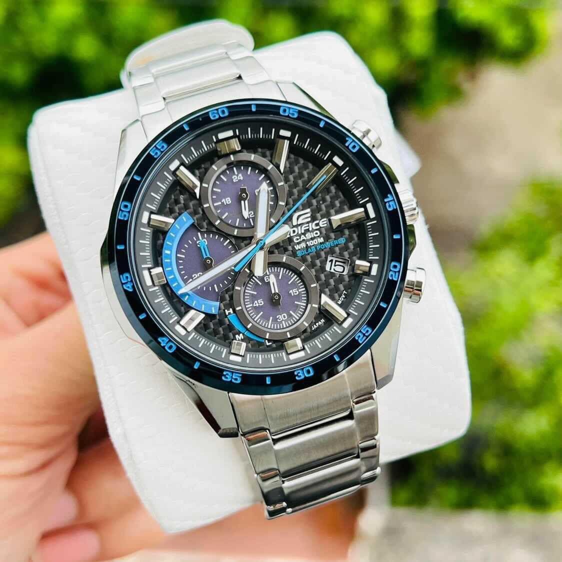 montre classique casio edifice homme chronographe, résistante à leau, bracelet acier inoxydable, verre minéral argent et bleu eqs 900db 2avudf