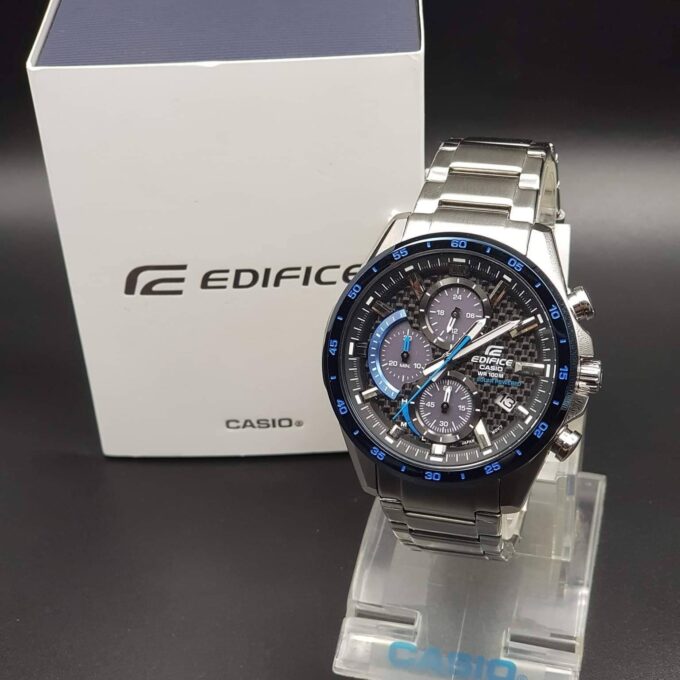 Montre Classique - Casio Edifice - Homme - Chronographe, Résistante à leau, Bracelet Acier Inoxydable, Verre Minéral - Argent et Bleu - EQS-900DB-2AVUDF