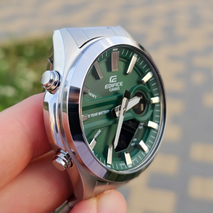 Montre Classique Homme - Casio Edifice EFV-C120D-3ADF - Acier Inoxydable, Bracelet Métal, Multifonction, Étanche, Cadran Vert