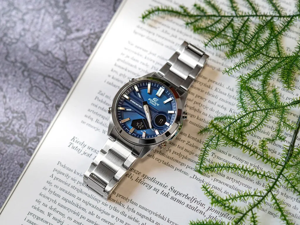 montre classique homme casio edifice efv c120d 2adf acier inoxydable, chronographe, Étanche 100m, bracelet métal bleu argenté référence efv c120d 2adf