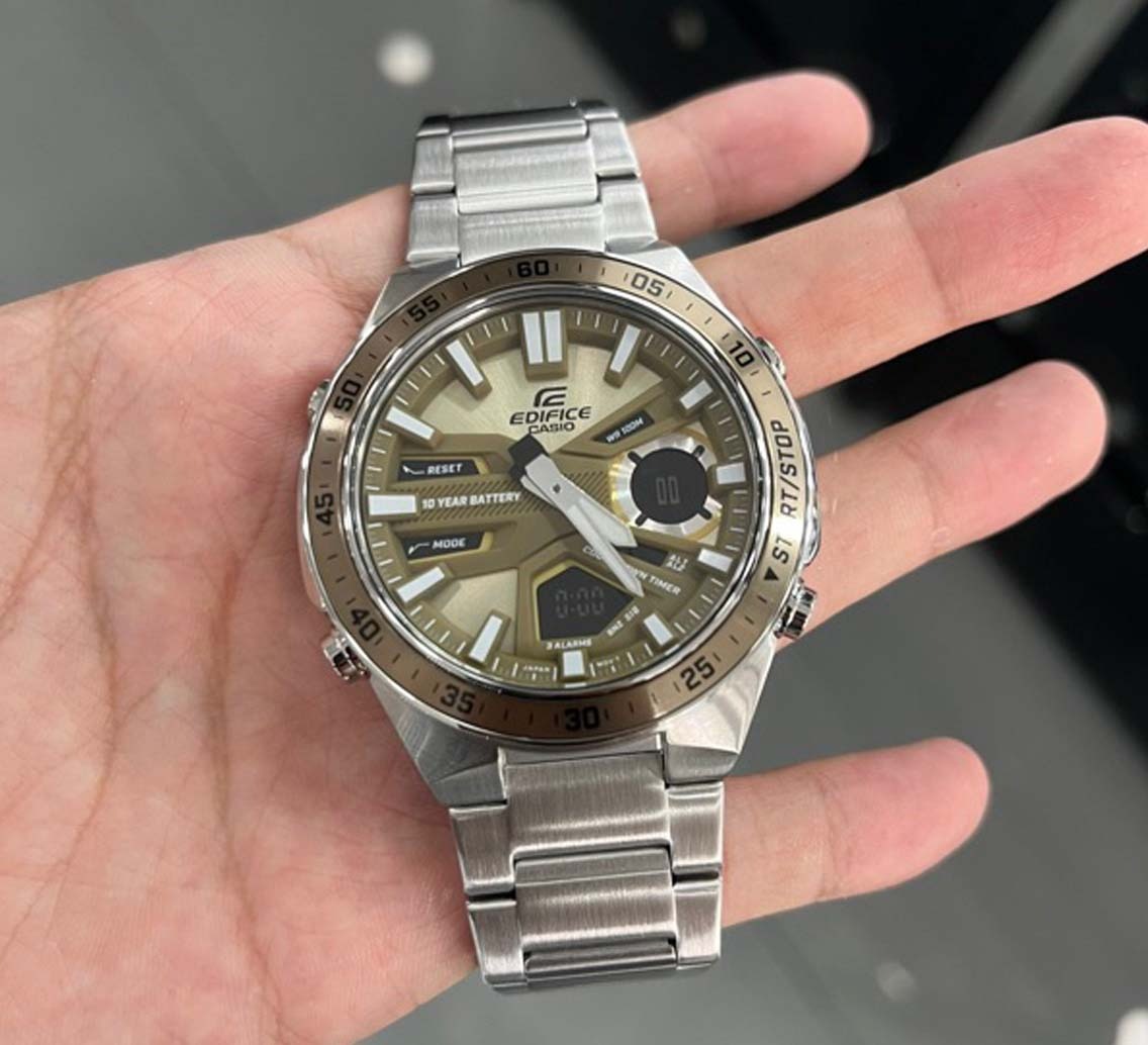 montre classique homme casio edifice efv c110d 5adf acier inoxydable, chronographe, Étanche, bracelet métal argent, cadran doré