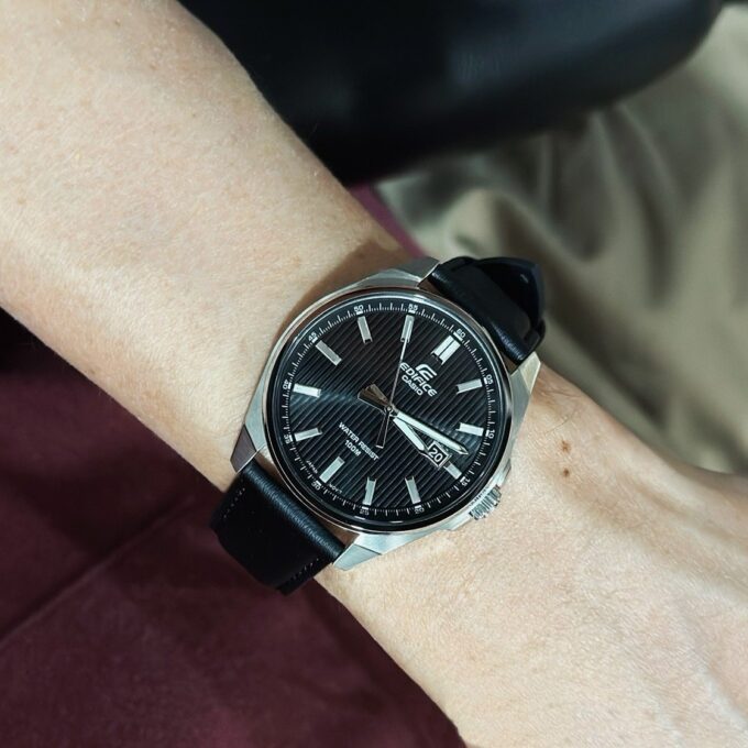 Montre Classique Homme - Casio Edifice - EFV-150L-1AVUDF - Bracelet Cuir Noir, Quartz, Étanche, Chronographe - Boutique Aïwatch