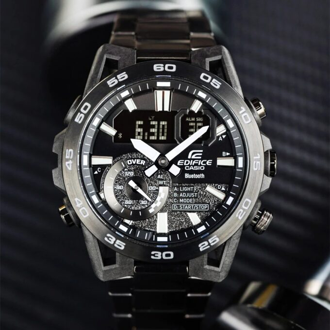 Montre Classique Homme - Casio Edifice - ECB-40BK-1ADF – Bluetooth, Chronographe, Étanche, Bracelet Résine Noire – Référence ECB-40BK-1ADF