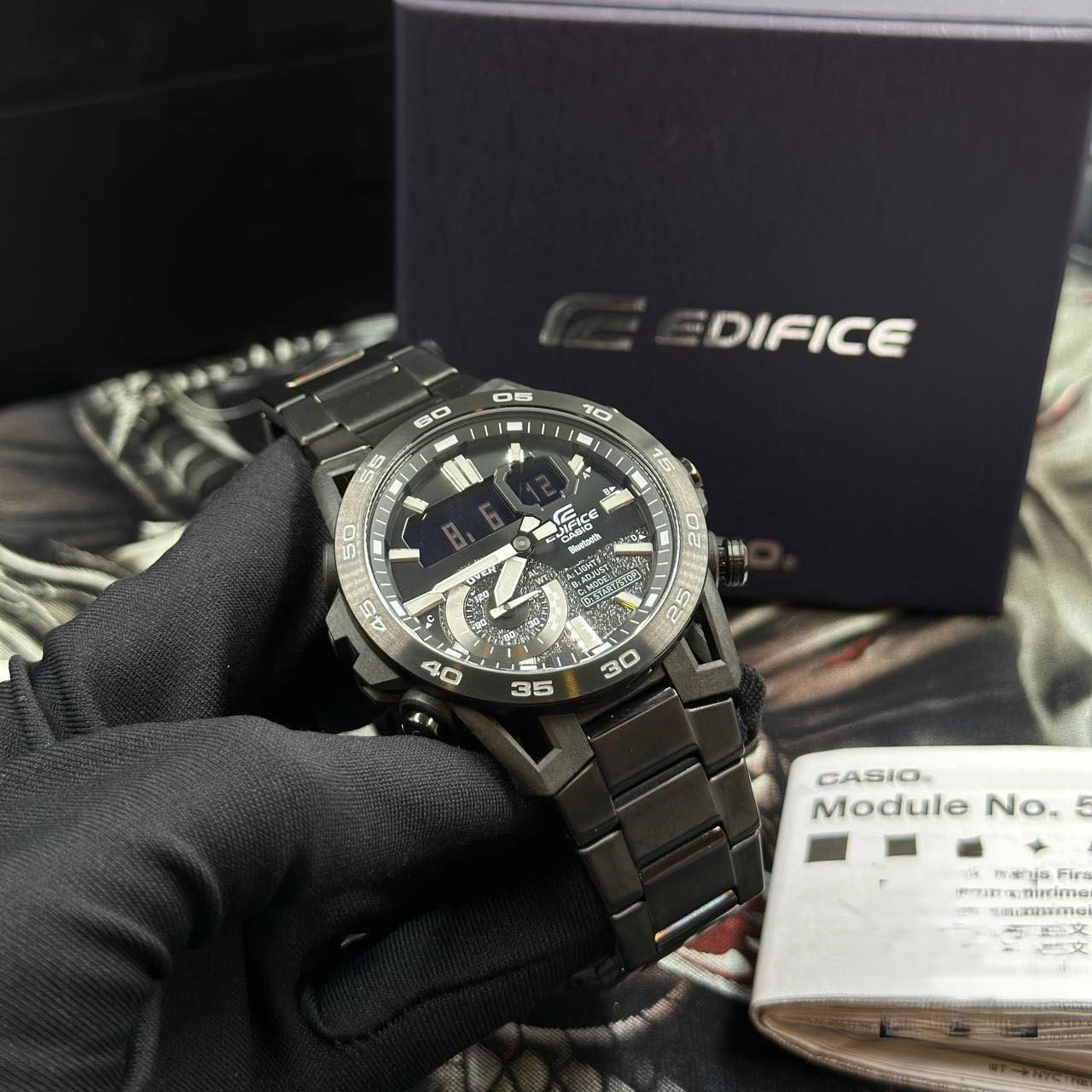 montre classique homme casio edifice ecb 40bk 1adf – bluetooth, chronographe, Étanche, bracelet résine noire – référence ecb 40bk 1adf