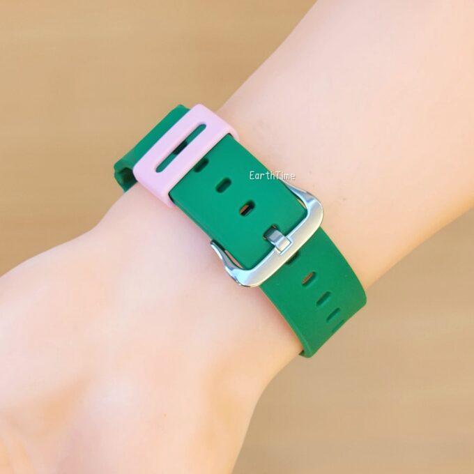 Montre Classique Homme - Casio G-SHOCK - DW-5600EU-8A3DR – Digital, Résistante aux chocs, Étanche 200m, Bracelet Résine – Gris – Référence DW-5600EU-8A3DR