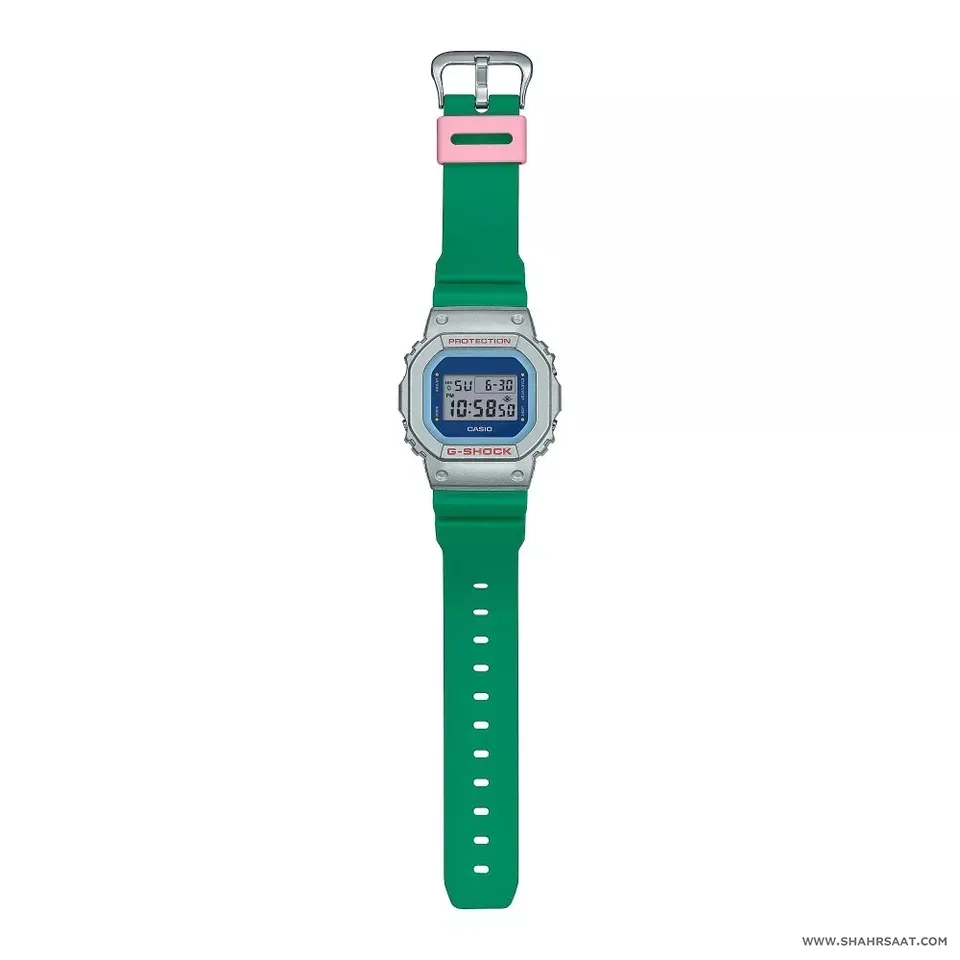 montre classique homme casio g shock dw 5600eu 8a3dr – digital, résistante aux chocs, Étanche 200m, bracelet résine – gris – référence dw 5600eu 8a3dr