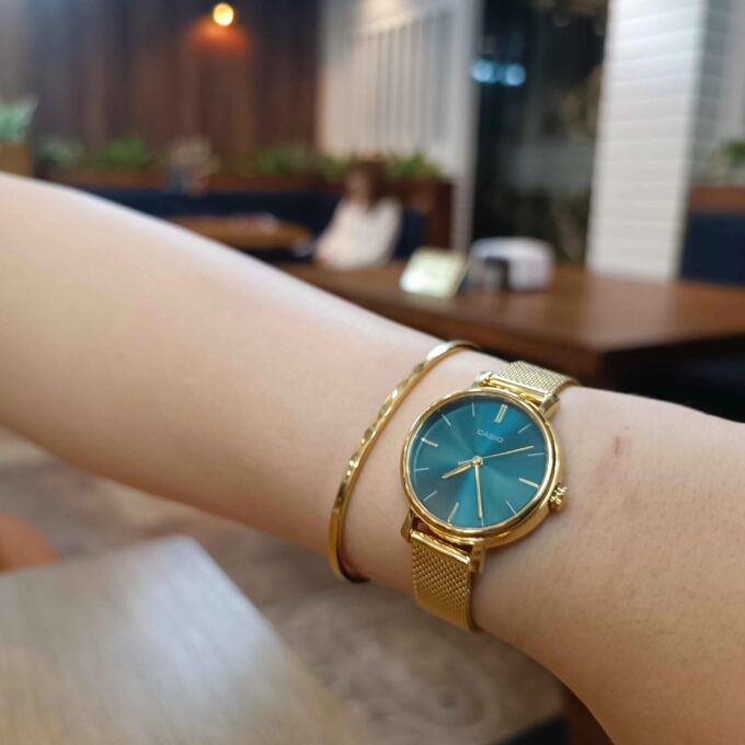 Montre Classique Femme - Casio LTP-2024VMG-3CDR - Bracelet Acier Doré, Cadran Vert, Quartz, Étanche - Boutique Aïwatch