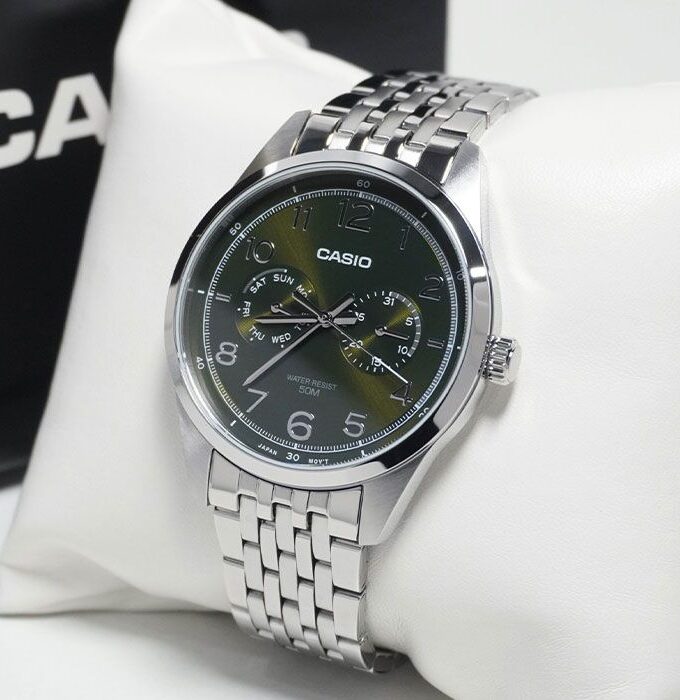 montre classique homme casio quartz, acier inoxydable, affichage jour/date, Étanche 50m, cadran vert, bracelet argenté mtp e340d 3avdf