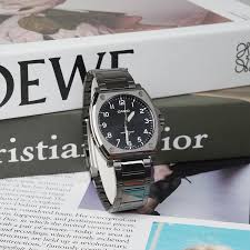 Montre Classique Homme - Casio - Design Tonneau, Résistance à lEau 50m, Cadran Noir, Bracelet Cuir - Acier Inoxydable - Référence MTP-E730B-1AVDF