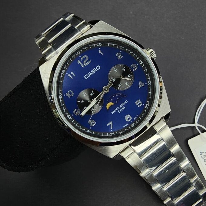 Montre Analogique Phases de Lune - Casio - Homme - Affichage Date, Jour, Phases de Lune - Acier Inoxydable - Bleu - Référence MTP-M300D-2AVDF