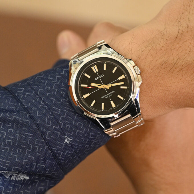 Montre Classique - Casio - Homme - Design Élégant, Bracelet Acier Inoxydable, Résistance à lEau, Mouvement Quartz - Acier - Argent - Référence MTP-RS100D-1AVDF