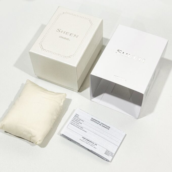 Montre CASIO - Femme - Couleur du boîtier Rose - Analogique - Verre saphir - SHE-4562PGL-4AUDF - Verre Saphir