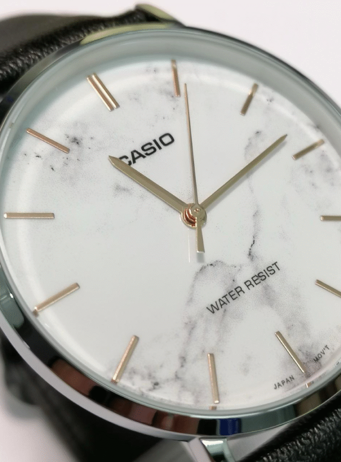 montre analogique casio homme mtp vt01lm 7a bracelet en cuir et résistance à l'eau verre minéral design sophistiqué