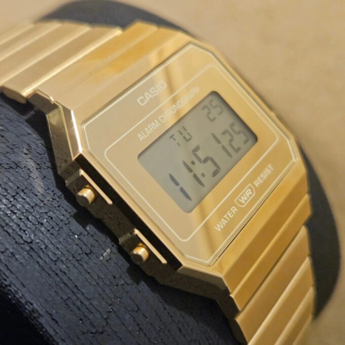 Montre Classique Homme/Femme Casio A700WEVG-9ADF - Bracelet Acier Inoxydable, Affichage Digital, Étanche, Style Vintage - Argent - Référence A700WEVG-9ADF