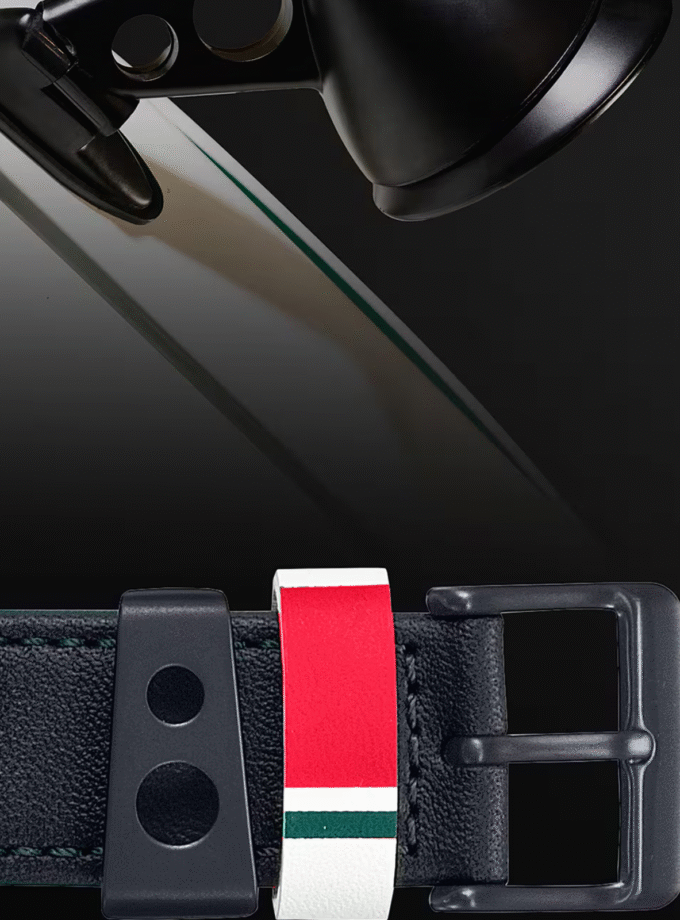 Casio Edifice x Montre Tom's Toyota EFS-S641TMS-1ADR - Motorsports en édition limitée - Cuir véritable - Solaire