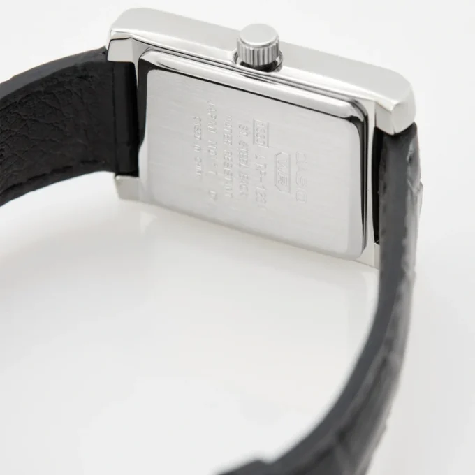 Montre Classique - Femme - Design Élégant, Bracelet Cuir, Résistance à lEau, Mouvement Quartz - Acier - Argenté - Référence - LTP-1234LL-7ADF