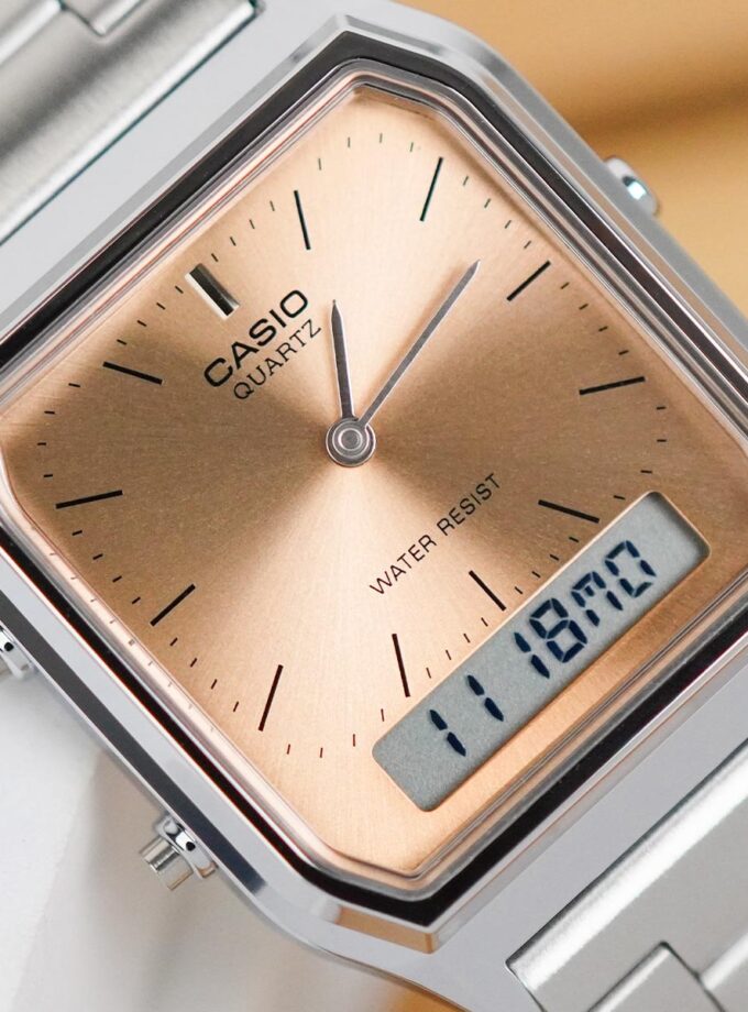 Montre Casio AQ-230A-4AMQYDF - Homme - Double affichage analogique et digital, Alarme, Chronomètre, Bracelet acier inoxydable - Couleur argentée - Référence AQ-230A-4AMQYDF