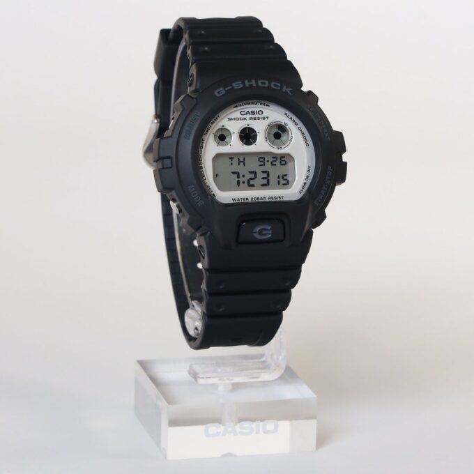 Montre Casio G-Shock Homme DW-6900WD-1DR – Résistante aux chocs, Étanche 200m, Chronomètre, Alarme – Résine – Noir – Référence DW-6900WD-1DR