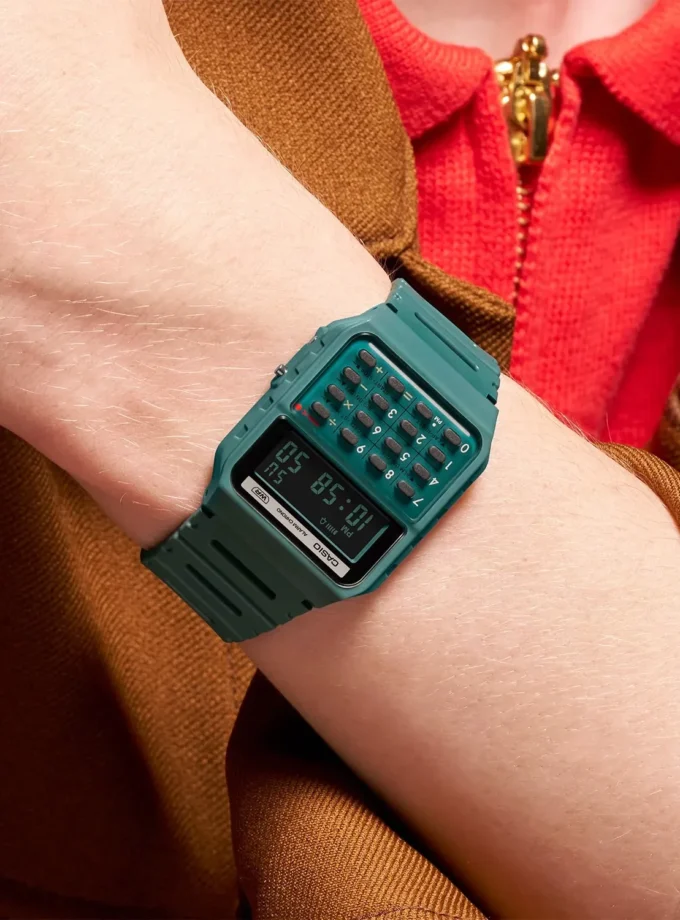 Montre Casio Vintage Homme Digital Multifonction, Résistante à leau, Bracelet Silicone, Affichage LED, Référence CA-53WB-3BDF