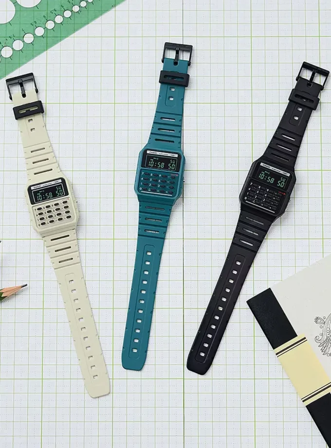 Montre Casio Vintage Homme Digital Multifonction, Résistante à leau, Bracelet Silicone, Affichage LED, Référence CA-53WB-3BDF