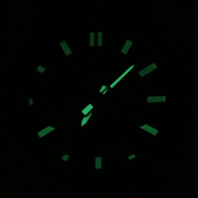 Montre Casio Edifice Homme Chronographe, Acier Inoxydable, Étanche 100m, Design Sport - ECB-30DB-1A9DF - Gris