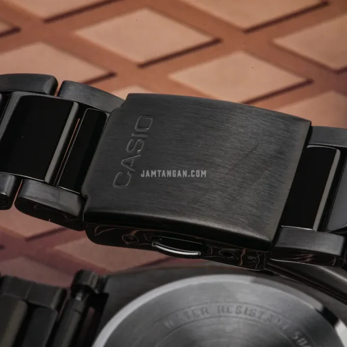 Montre Casio Homme MTP-E730B-3AVDF – Quartz, Étanche 50m, Bracelet Acier Inoxydable, Cadran Vert, Design Élégant – Référence MTP-E730B-3AVDF