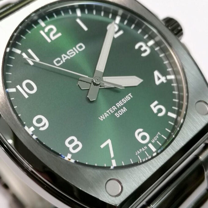 montre casio homme mtp e730b 3avdf – quartz, Étanche 50m, bracelet acier inoxydable, cadran vert, design Élégant – référence mtp e730b 3avdf