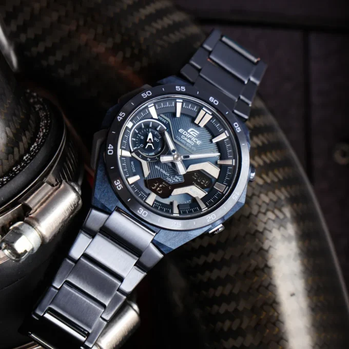 Montre Casio Edifice Homme Chronographe Bluetooth Acier Inoxydable Bleu Étanche Référence ECB-2200CB-2ADF