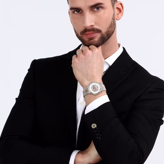 Montre Maserati - Homme - Chronographe, Étanche, Automatique, Luxe - Acier Inoxydable - Noir - R8823118016